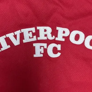 Liverpool Camiseta 2025 2026 Especial Roja - Camiseta Liverpool | escamisetasfutbol
